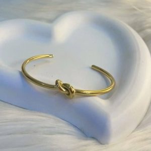 Knot bangle bracelet
