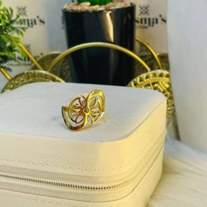 Flower ring size 17